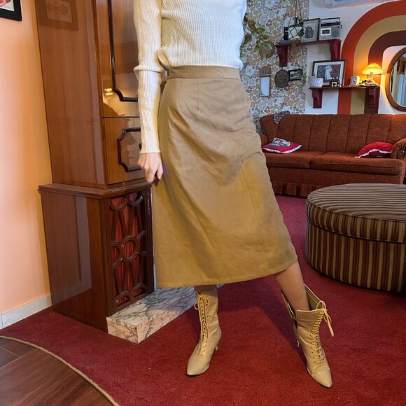 SOFT 1970s handmade light brown velvet a line skirt! - Picture 3 of 10